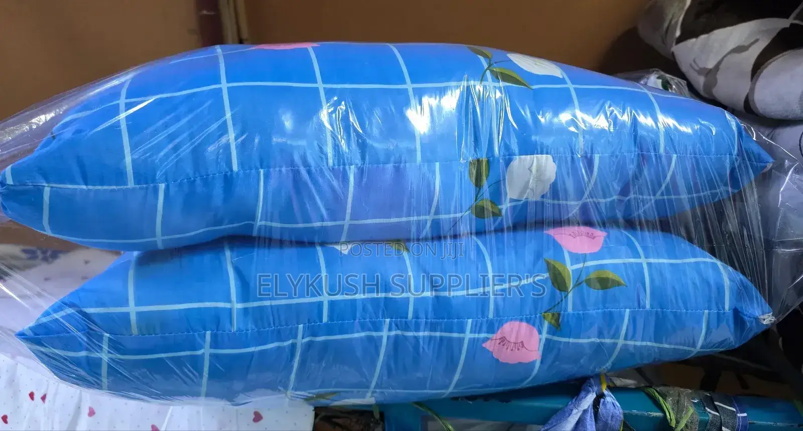 *Flowered Fiber Bed Pillows