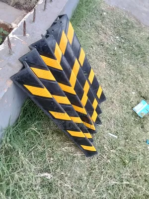 Parking Pillar Rubber Conner