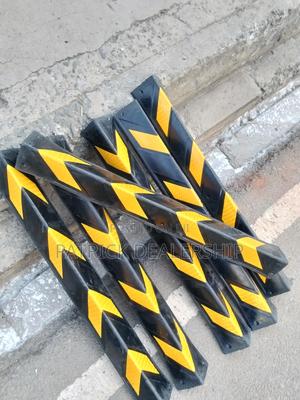 Edge Rubber Conner Guard - thumbnail 2