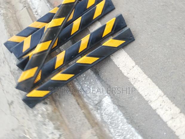 Edge Rubber Conner Guard - thumbnail 3