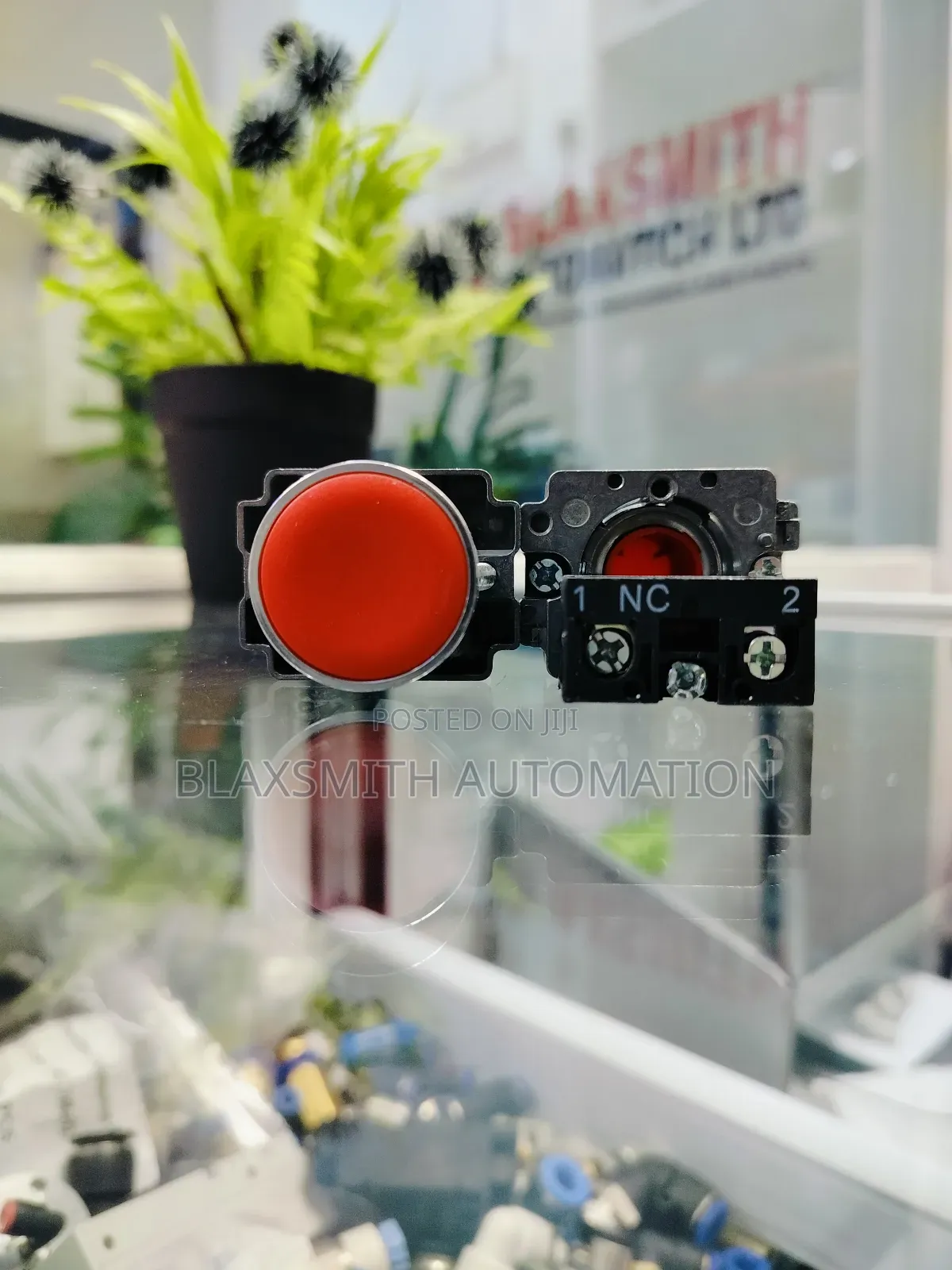 Push Button Red Green