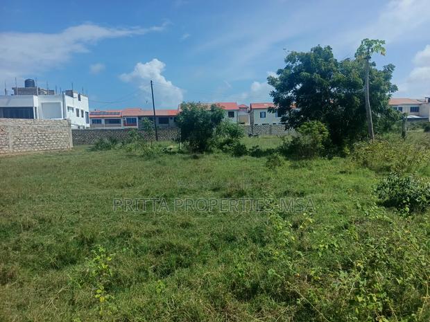 Bamburi Plots for Sale With Clean Papers - thumbnail 4