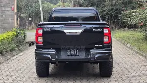 Toyota Hilux Revo Double Cab Deisel 2.4 AWD 2021 Black