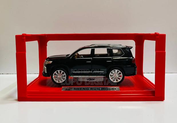 Luxury Model Suv – Lx-570 - thumbnail 3