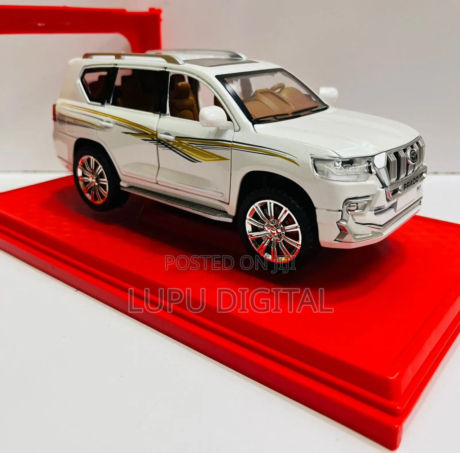 Luxury Model Car – Collector’S Edition