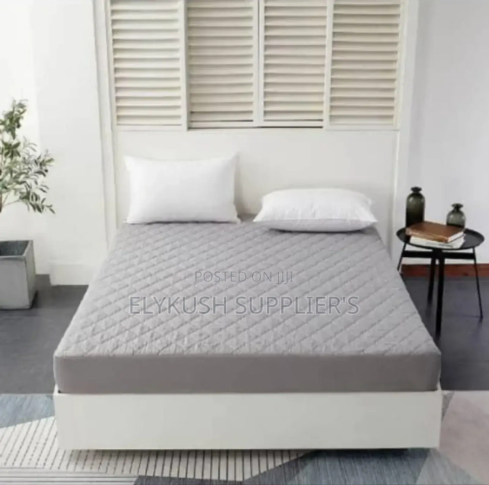 *Mattress Protector* 
Waterproof 
Size;4x6