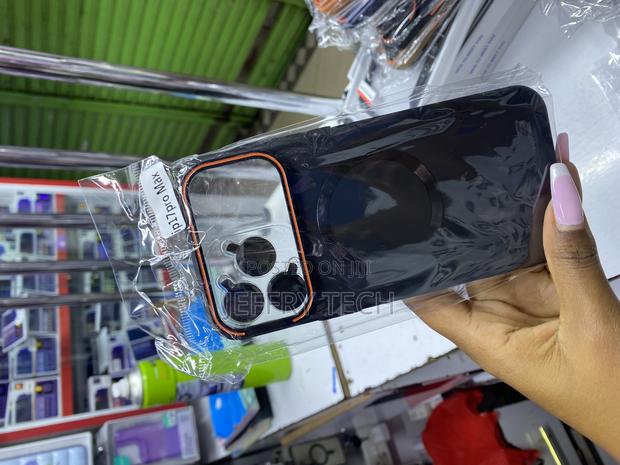 Sdahh iPhone 17 Pro Max Case Built-in Camera Stand With Magsafe - thumbnail 3