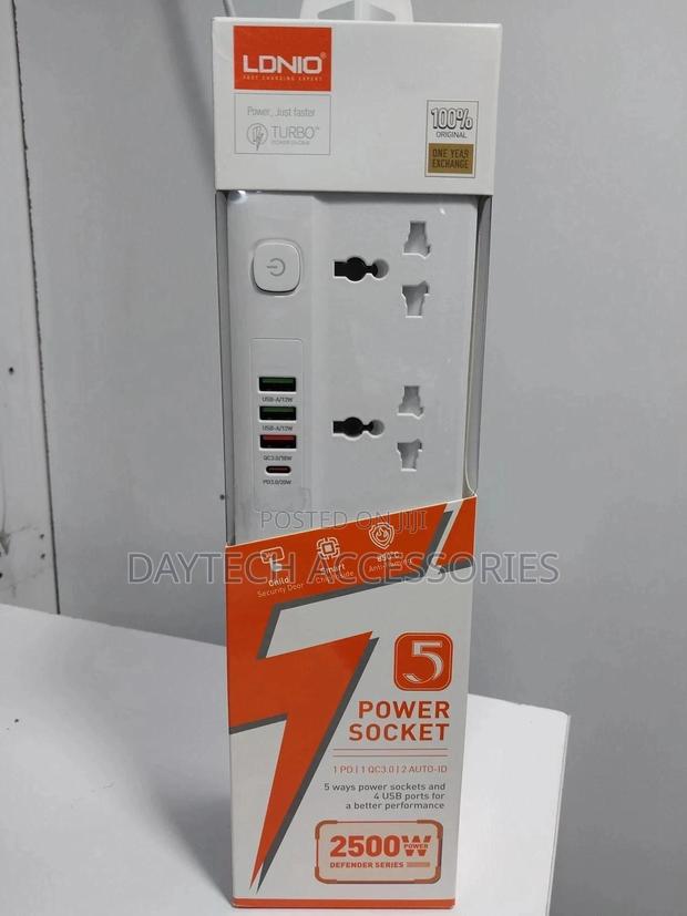Ldnio Power Strip With 4 Usb Extension Socket 5 Ac Outlets - thumbnail 3