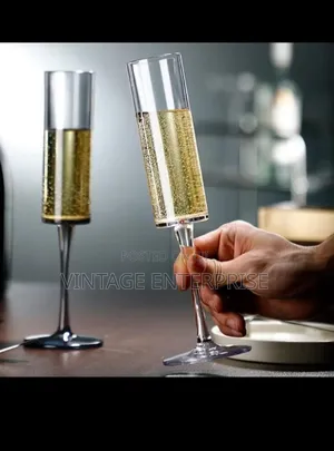 Elegant Crystal Champagne Glasss