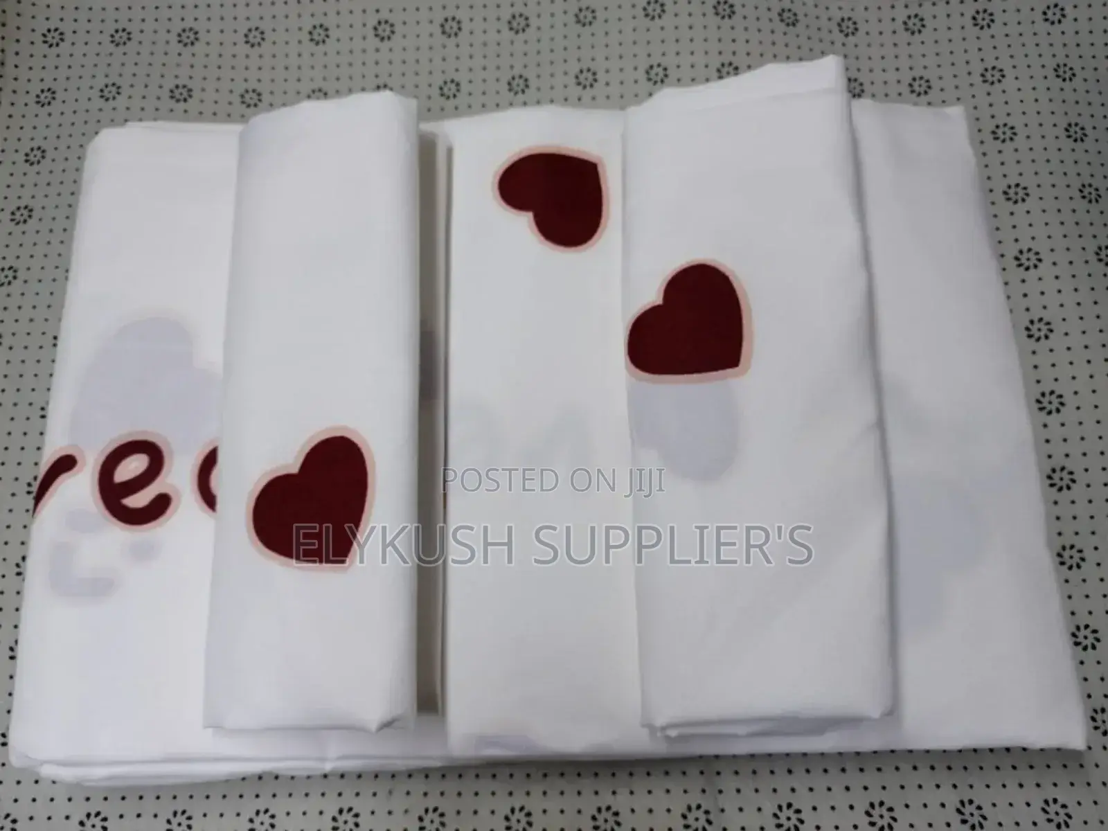  4 Pc Bedsheets 
2 PCS Bedsheets 
2 PCS Pillow Cases 
5x6