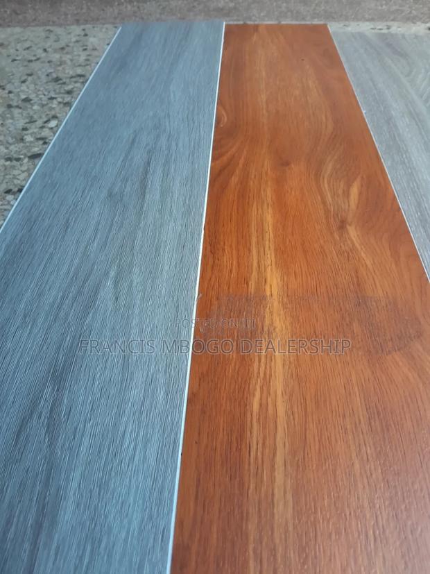 Laminate Wood Flooring - thumbnail 2