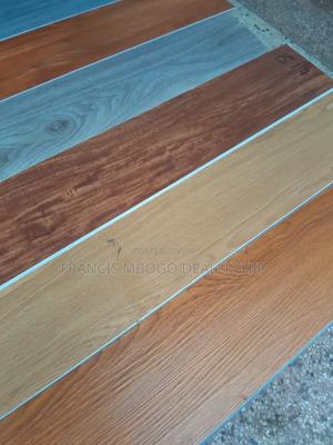 Eengineered Laminate Flooring - thumbnail 2