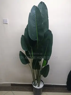Big Artificial Banana Plant in a Black Spiral Vase