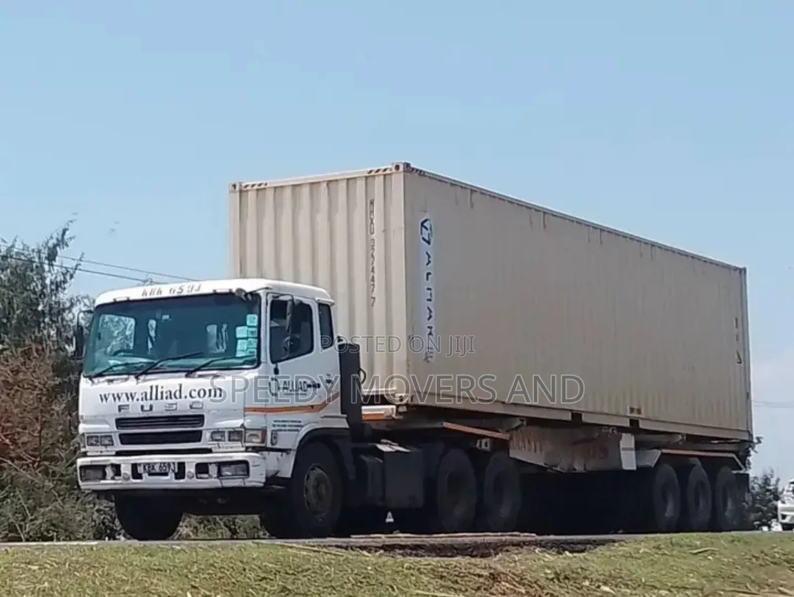 Trailer Transport at Hand for Logistic Needs