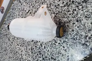 Hilux Vigo Coolant Bottle.