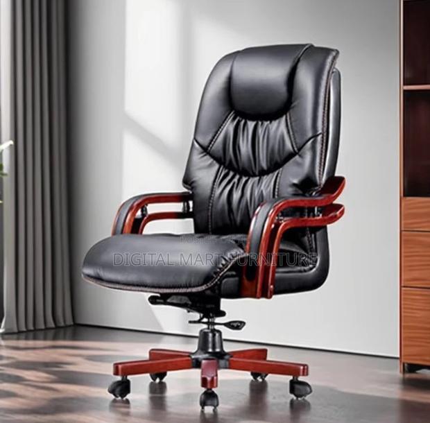 Office Chair: Manager Nice Black Office Chair - thumbnail 3