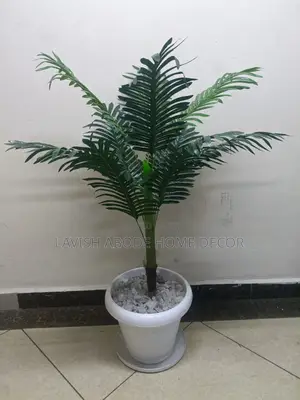 Artificial Palm Plant in Round Vase With Plate