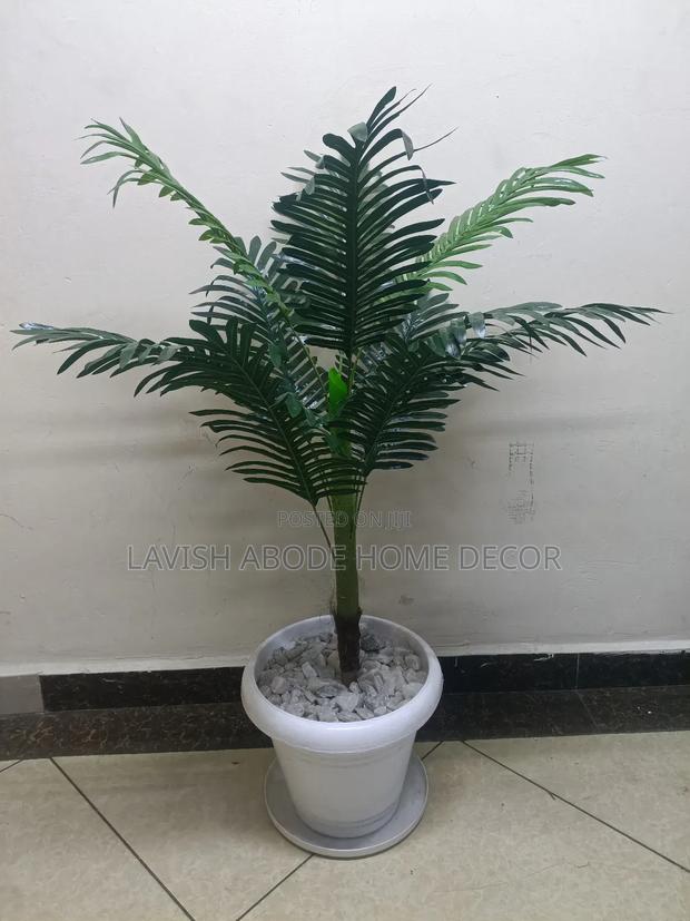 Artificial Palm Plant in Round Vase With Plate