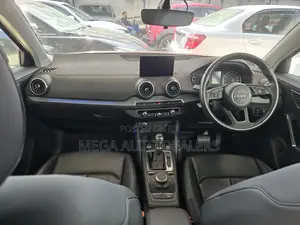 Audi Q2 2018 Red