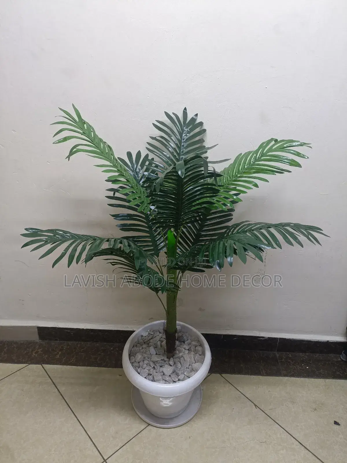 Artificial Palm Plant in Round Vase With Plate