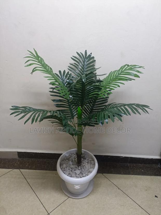 Artificial Palm Plant in Round Vase With Plate - thumbnail 3