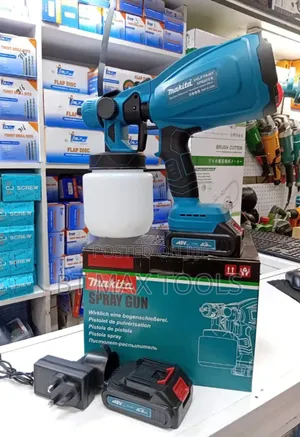 Makita Rechargeable Spray Gun With Two Batteries and One Charger