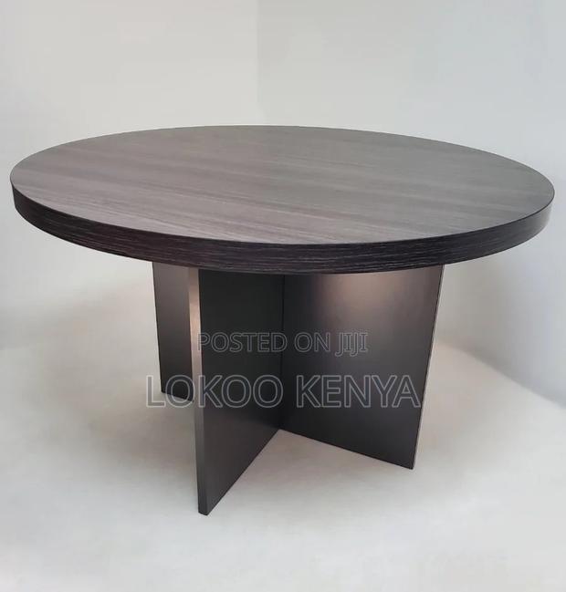 Office Table : Circular Meeting Room Table - thumbnail 3