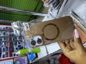 Gwerr Camera Stand Mag Safe Case for iPhone 17 With Lense Protector