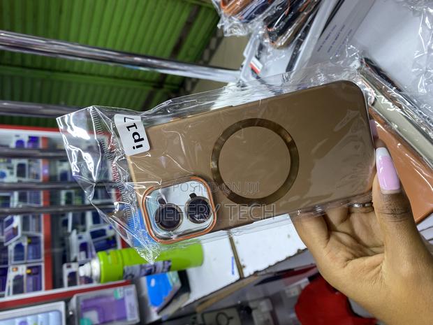 Gwerr Camera Stand Mag Safe Case for iPhone 17 With Lense Protector - thumbnail 2
