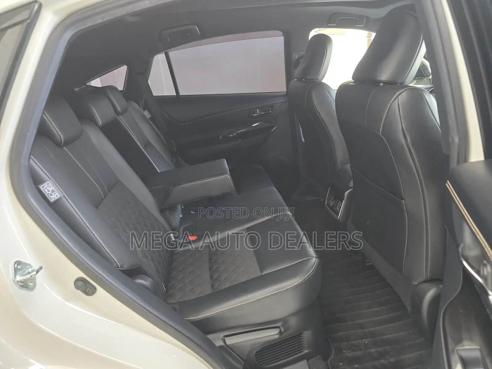 Toyota Harrier 2018 White