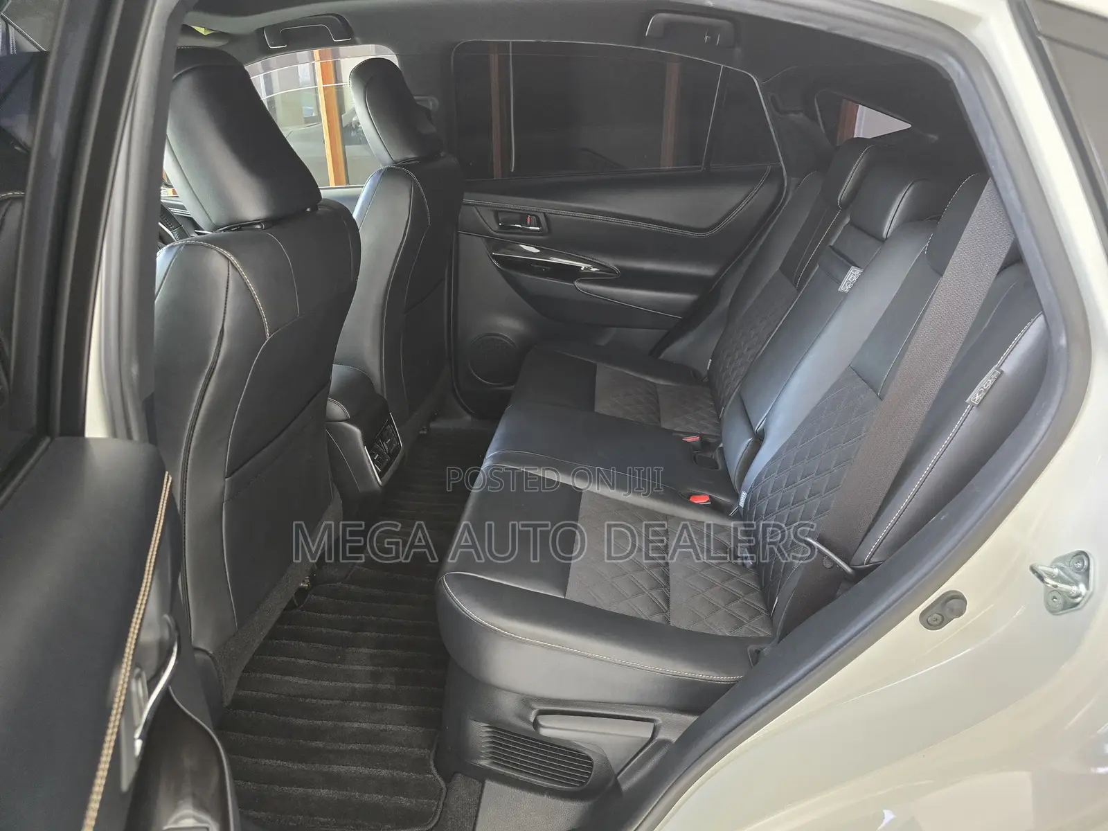 Toyota Harrier 2018 White