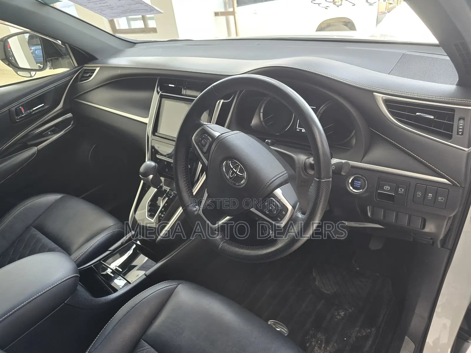 Toyota Harrier 2018 White