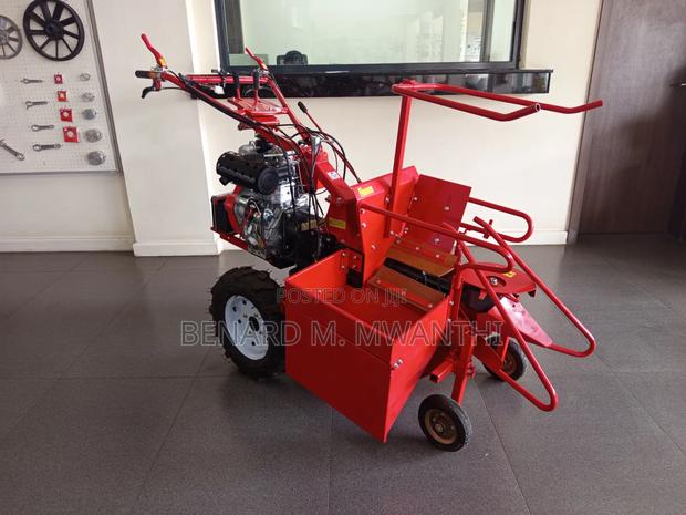 Maize Harvester