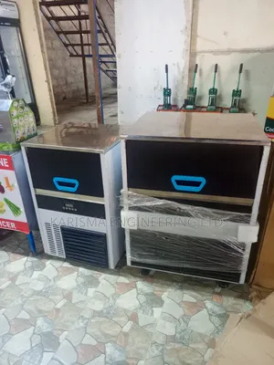 Ice Cube Maker Machine