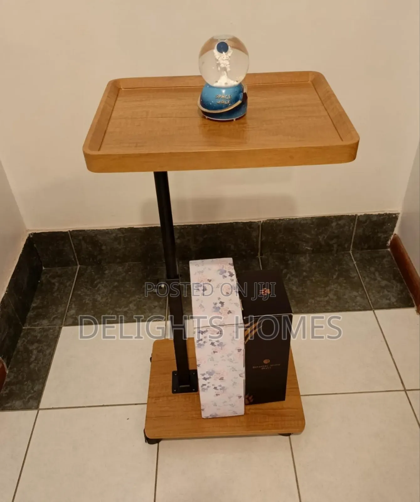 Adjustable Height Coach Side Table With Wheels-Re