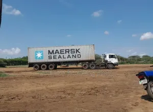 Flatbed.Containerised Trailers for Errands Are Readily Available