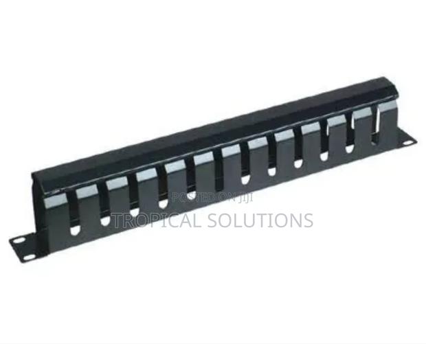 Giganet 2u Cable Manager Closed