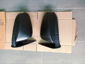 Hilux Revo Manual Side Mirrors.