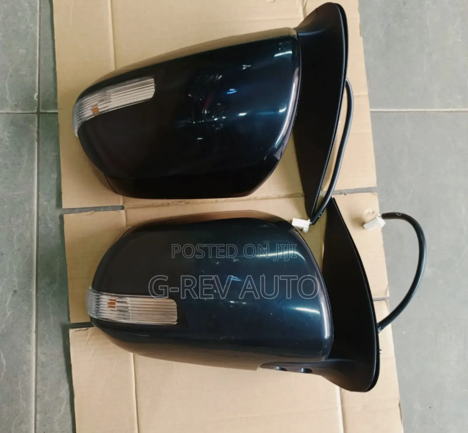 Hilux Vigo Side Mirror With Indicator.