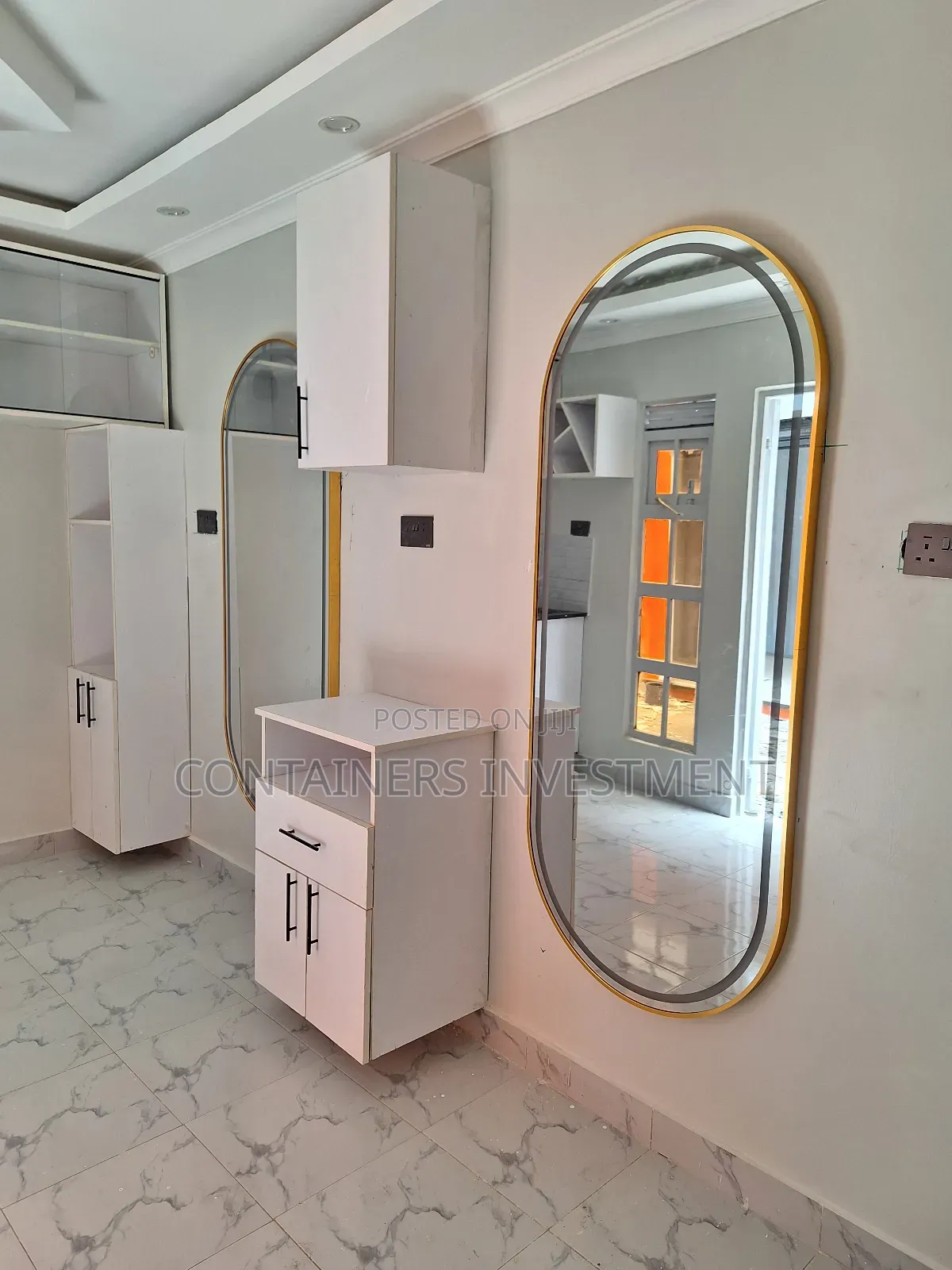 40ft Container Barbeshop/ Kitchen Unit - Luxurious Unit