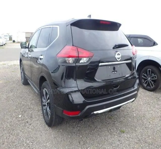 Nissan X-Trail 2.0 Petrol FWD 2018 Black