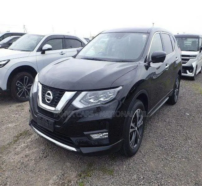 Nissan X-Trail 2.0 Petrol FWD 2018 Black