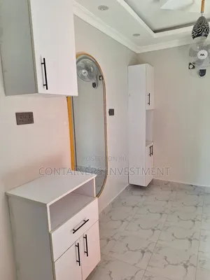 40ft Container Barbershop/ Office/ Kitchen Unit.