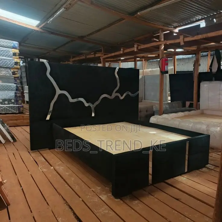 Eye-Catching 5 by 6 Modern Extended Bed