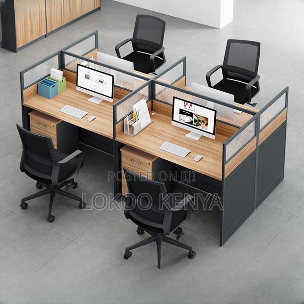 Office Desk : Four-Way Modular Office Desk Station
