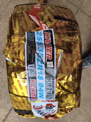 255/35r18 Kenda Tires