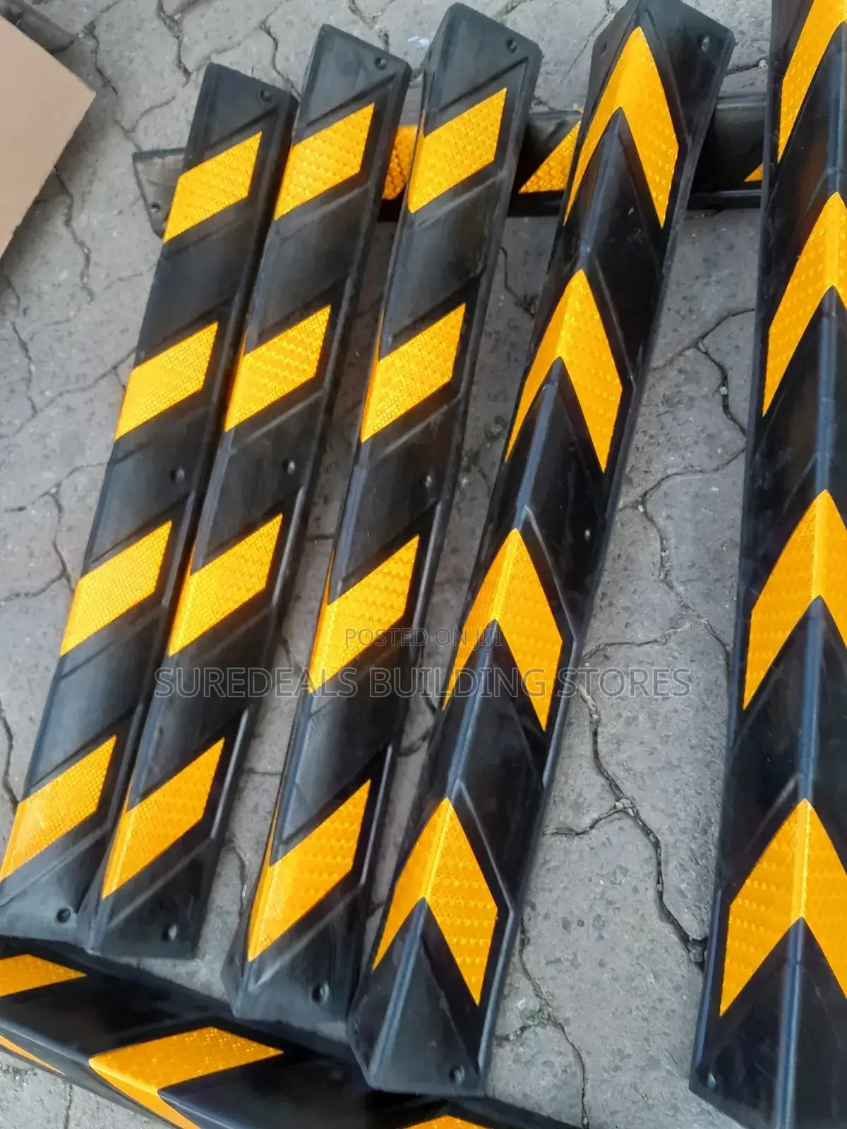 High Quality Rubber Corner Guard