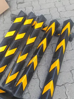 High Quality Rubber Corner Guard