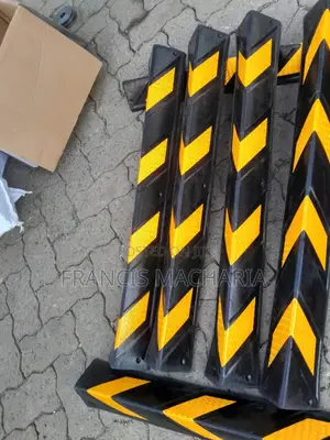 High Quality Rubber Corner Guard