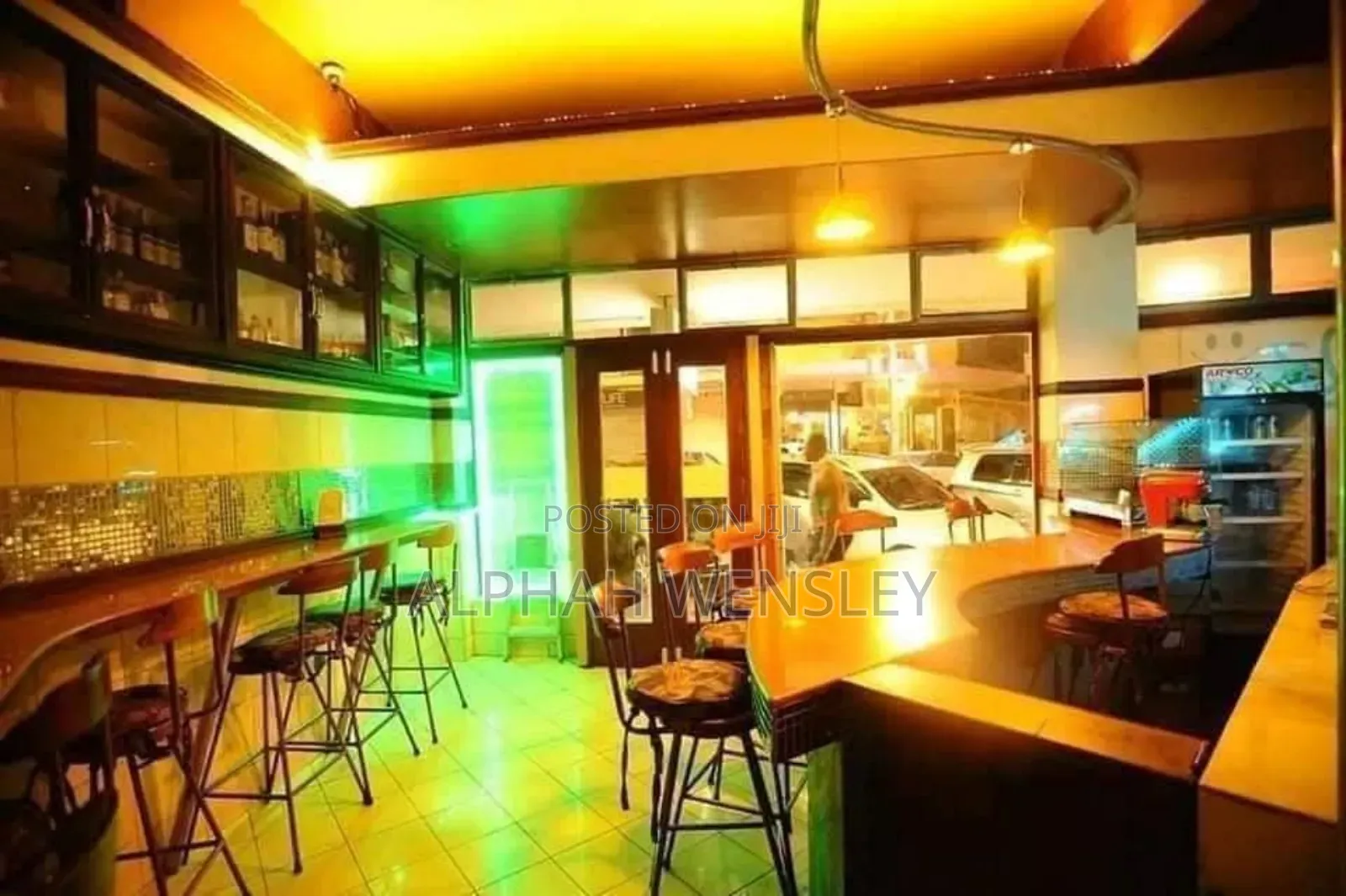 7 Storey Busy Hotel in Nairobi CBD